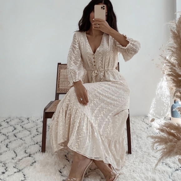 Zara Dresses & Skirts - Zara Swiss dotted cream midi dress